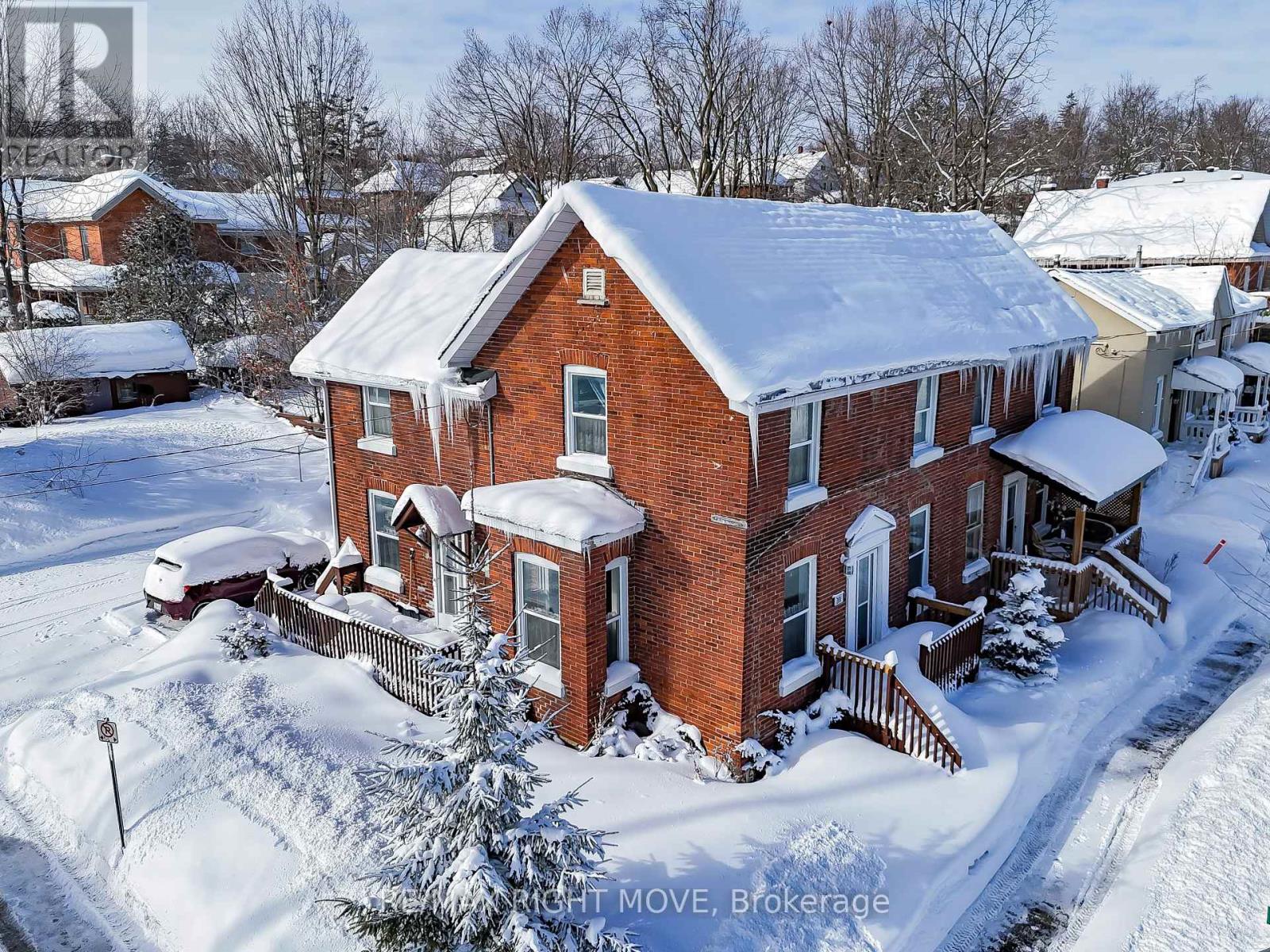 201 CANICE STREET, Orillia, Ontario