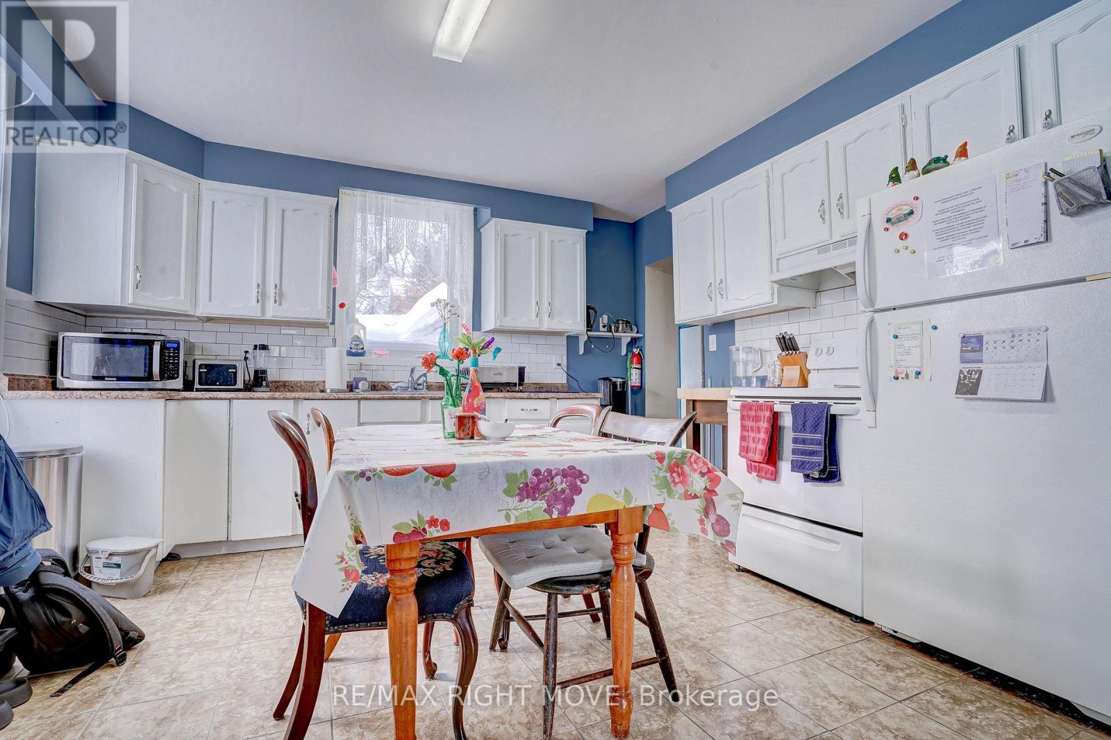 201 Canice Street, Orillia, Ontario  L3V 4J1 - Photo 8 - S12736252