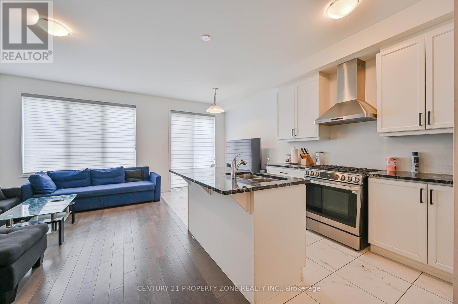 54 Keppel Circle, Brampton, Ontario  L7A 5L1 - Photo 12 - W12736286