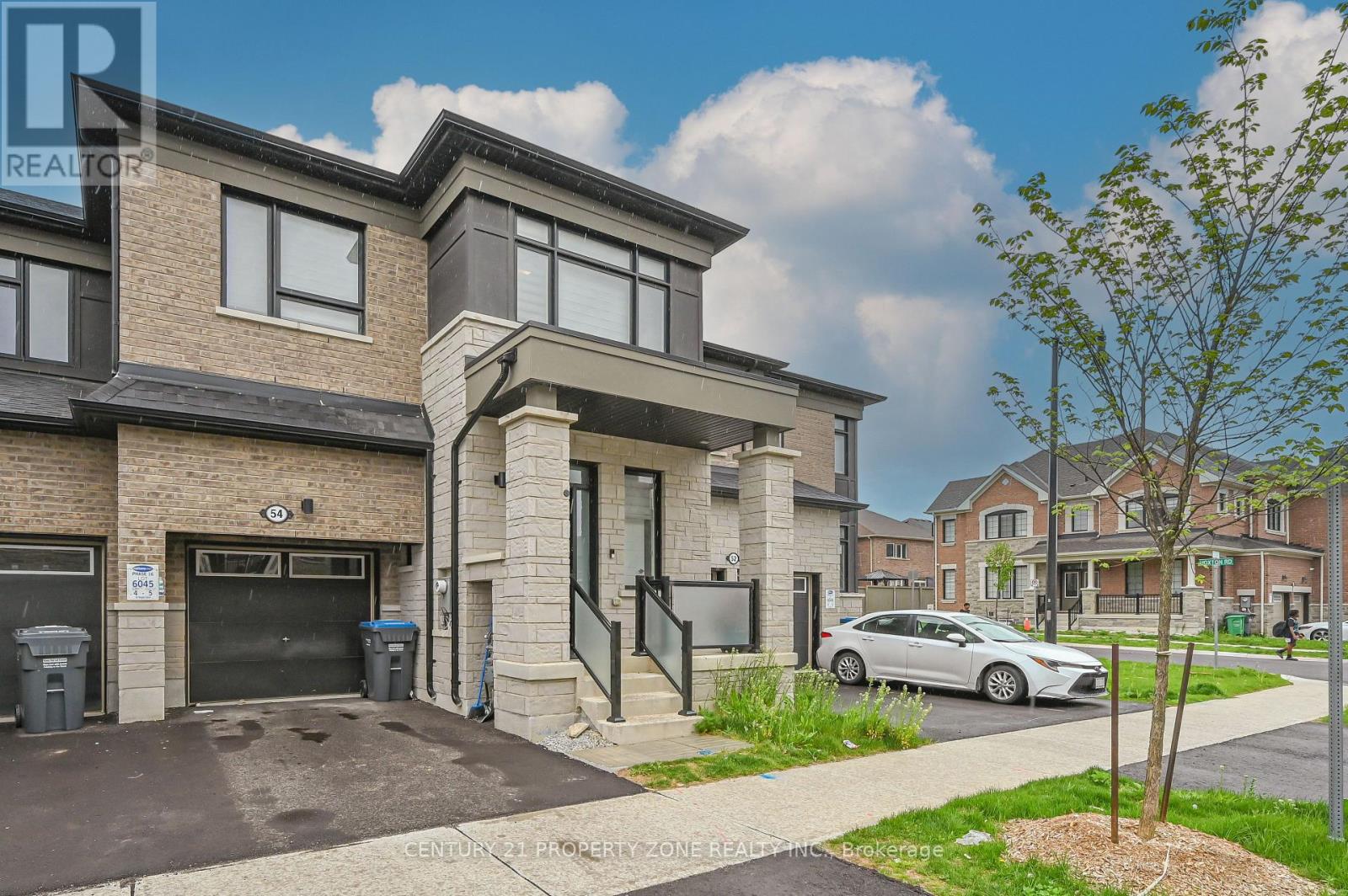 54 Keppel Circle, Brampton, Ontario  L7A 5L1 - Photo 3 - W12736286