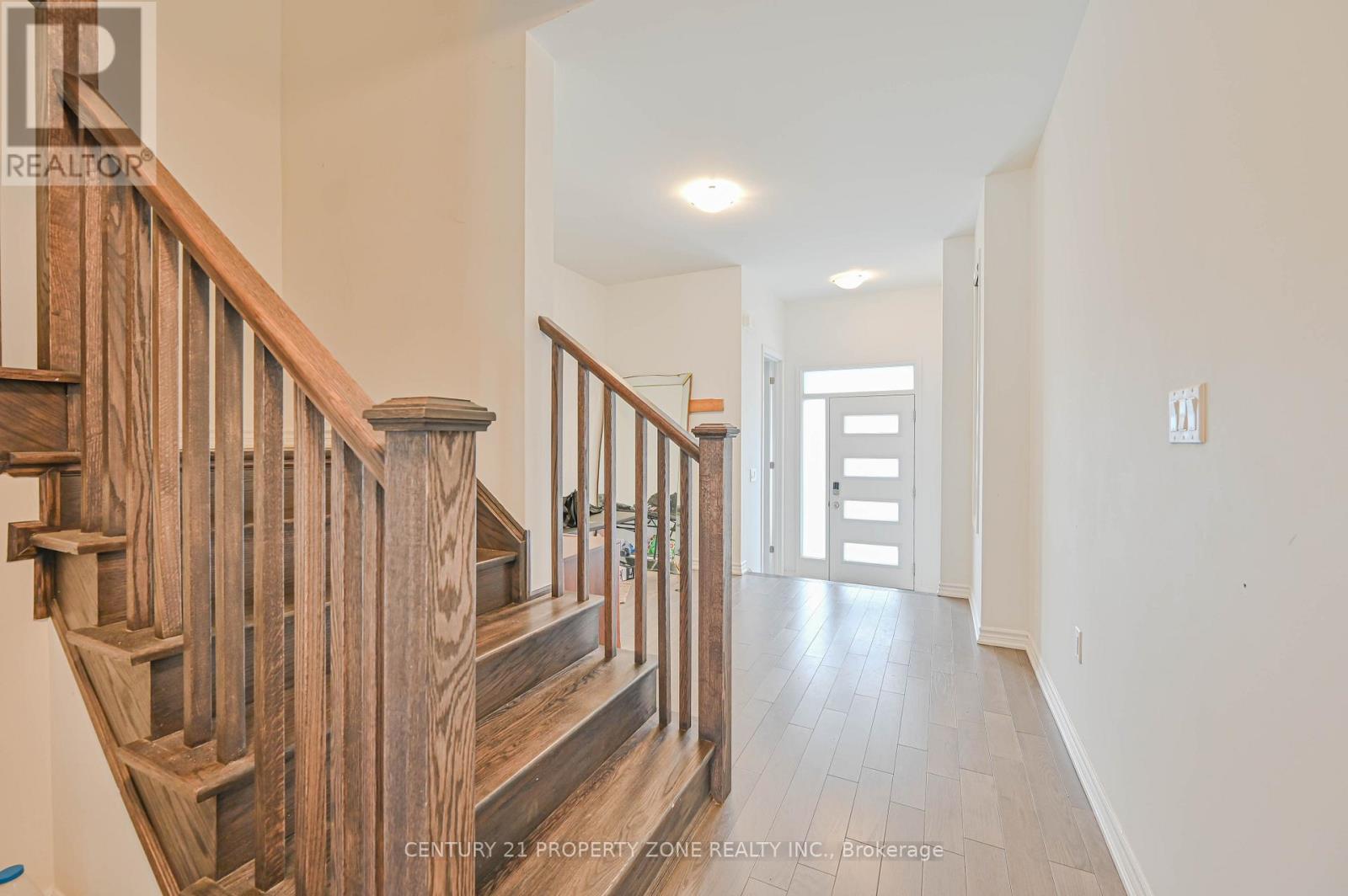 54 Keppel Circle, Brampton, Ontario  L7A 5L1 - Photo 7 - W12736286