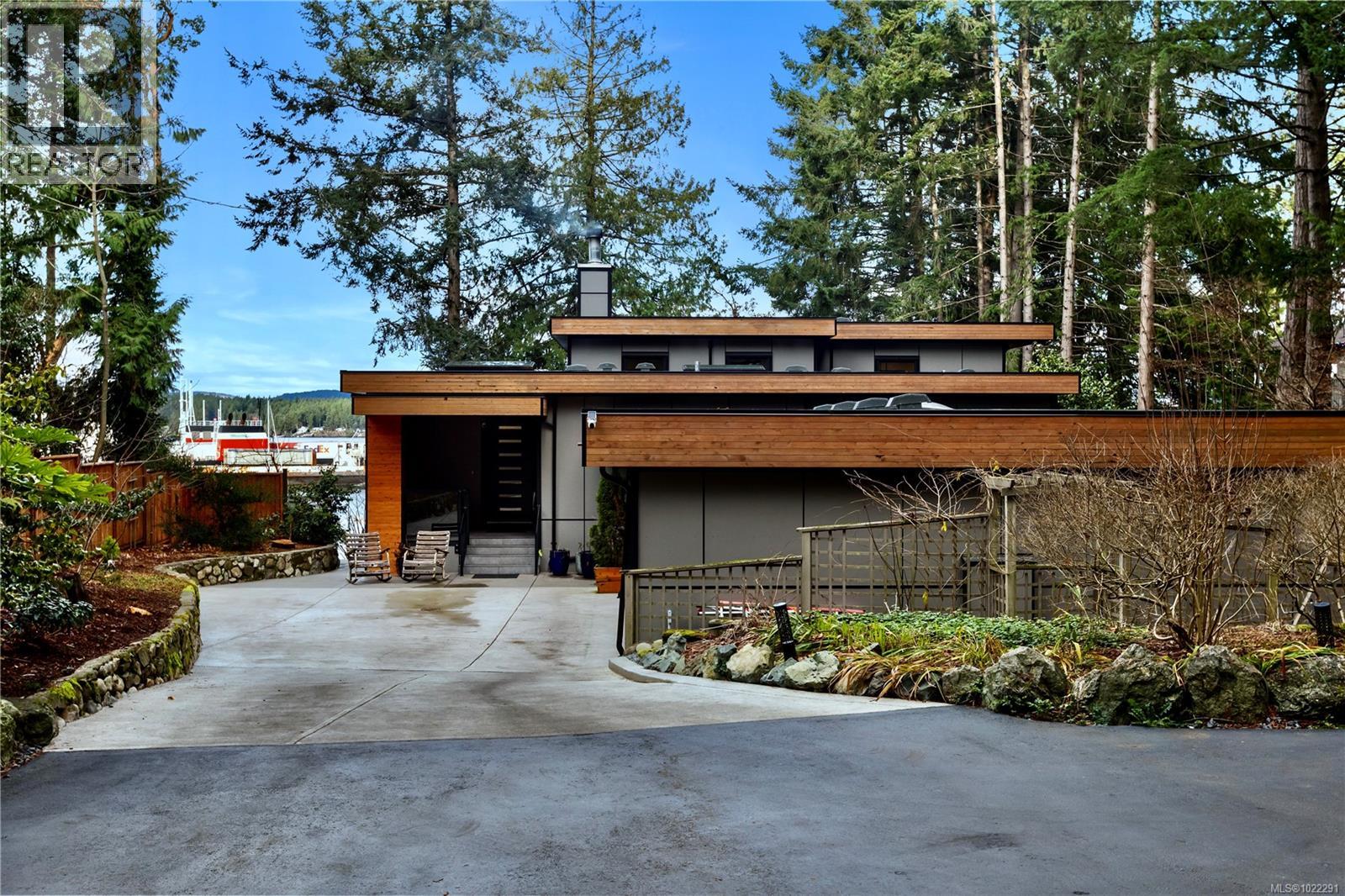 2250 Dolphin Rd, North Saanich, British Columbia  V8L 5Y7 - Photo 2 - 1022291