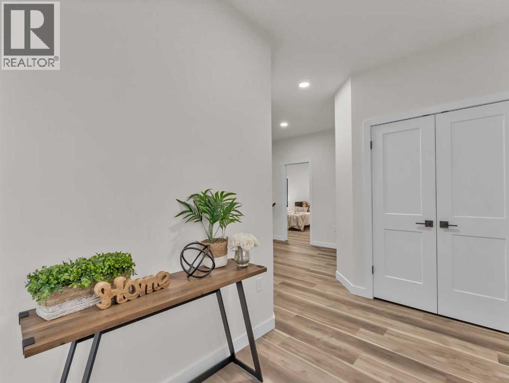 31 Sierra Road Sw, Medicine Hat, Alberta  T1B 4Y6 - Photo 5 - A2278884