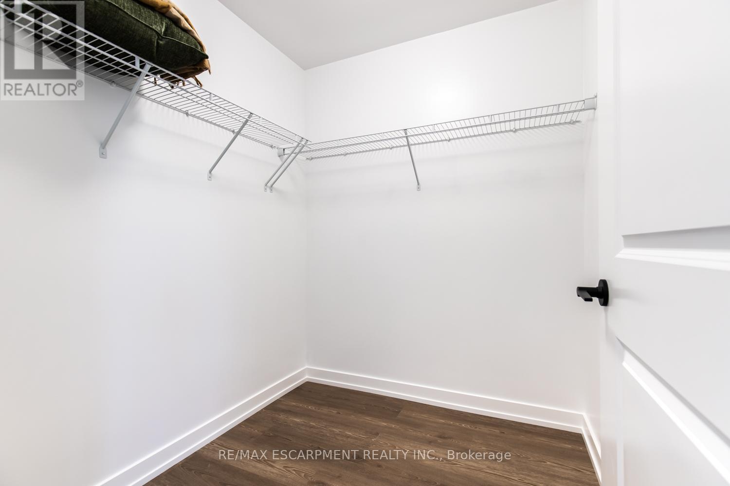 602 - 870 Queenston Road, Hamilton, Ontario  L8G 0B9 - Photo 24 - X12736280