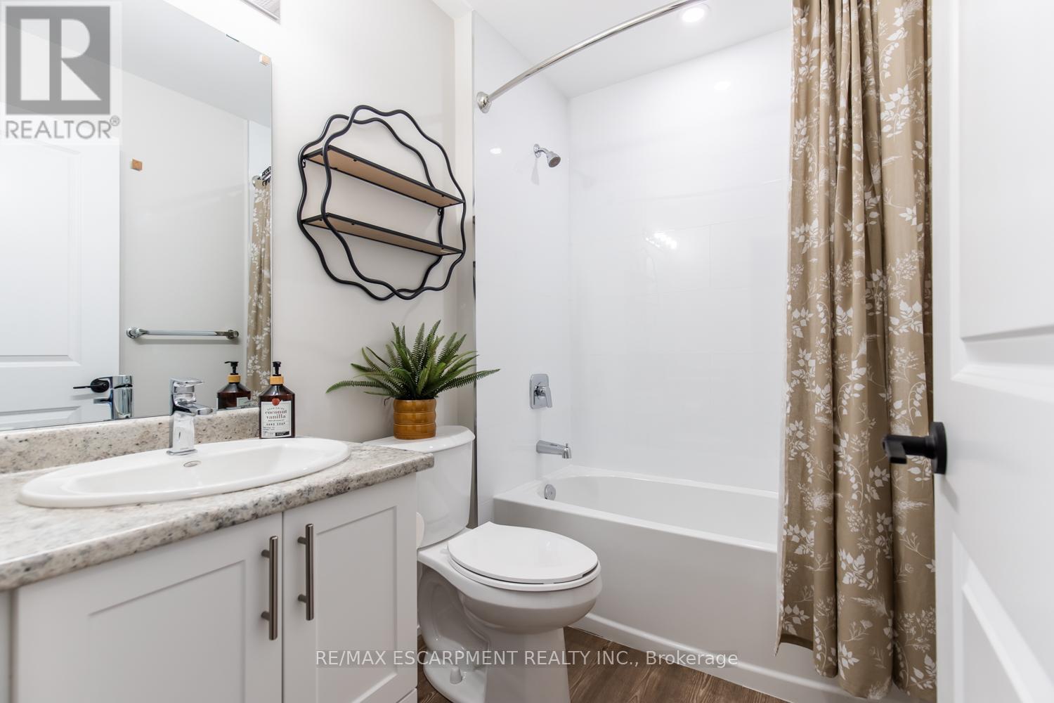 505 - 870 Queenston Road, Hamilton, Ontario  L8G 0B9 - Photo 20 - X12736284