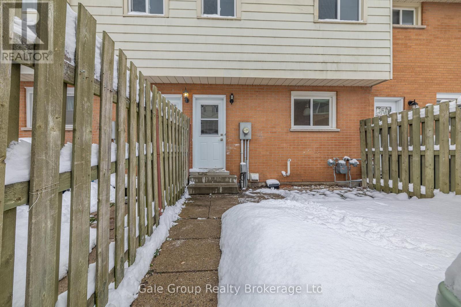 11 - 78 Bee Street, Woodstock, Ontario  N4S 3Z3 - Photo 2 - X12589254