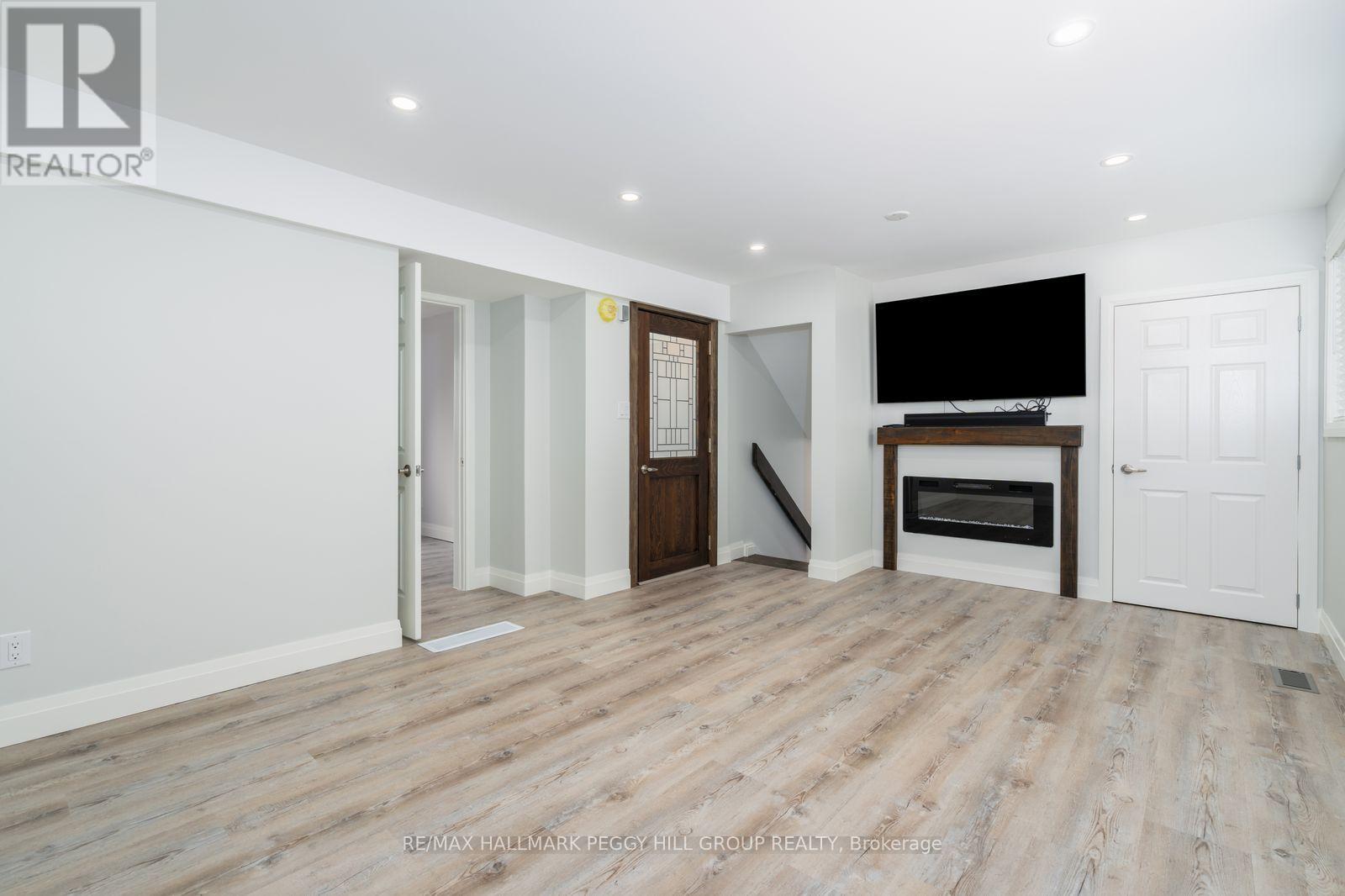 Lower - 20 Ottaway Avenue, Barrie, Ontario  L4M 2W7 - Photo 2 - S12714090