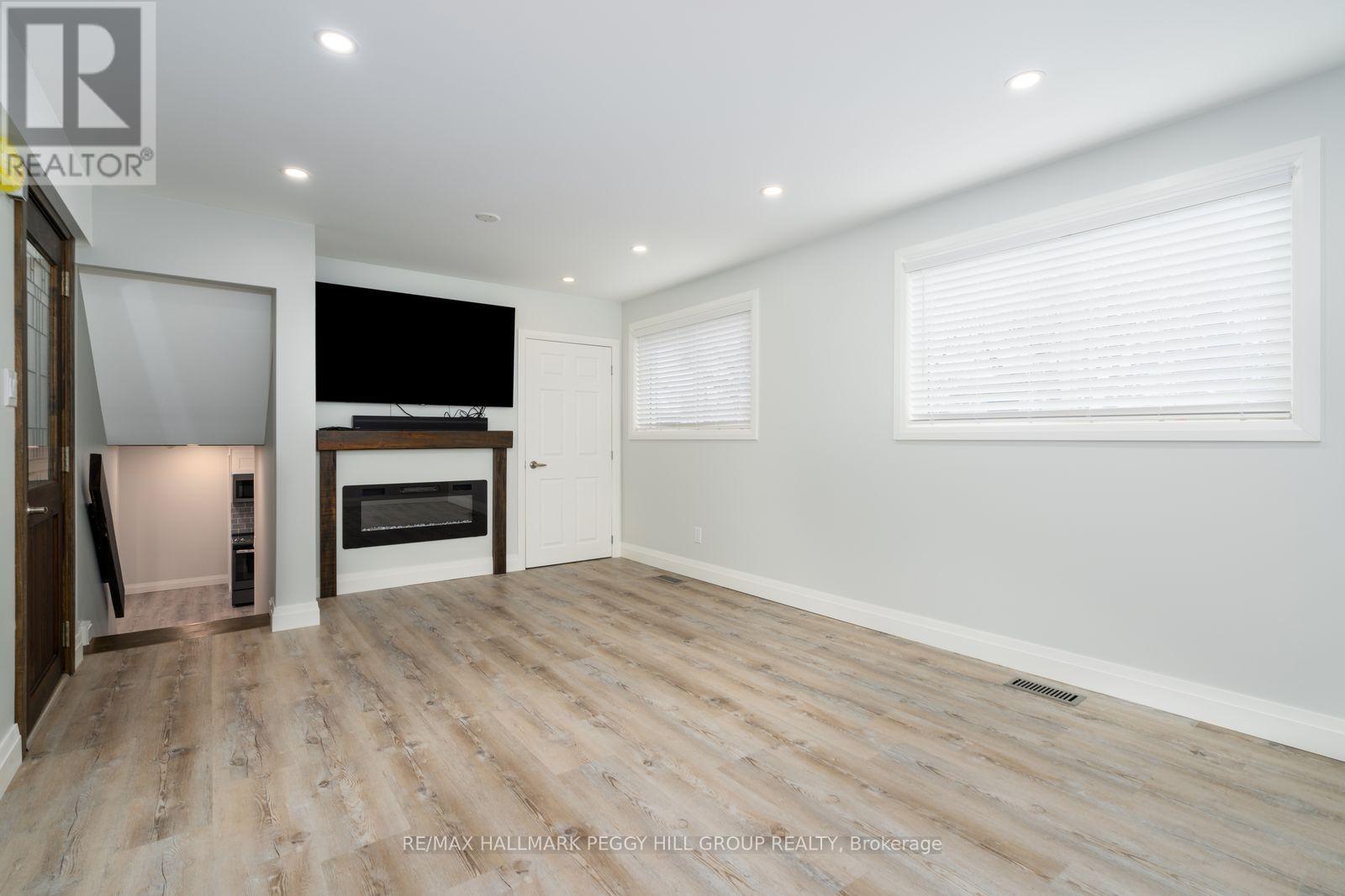 Lower - 20 Ottaway Avenue, Barrie, Ontario  L4M 2W7 - Photo 3 - S12714090