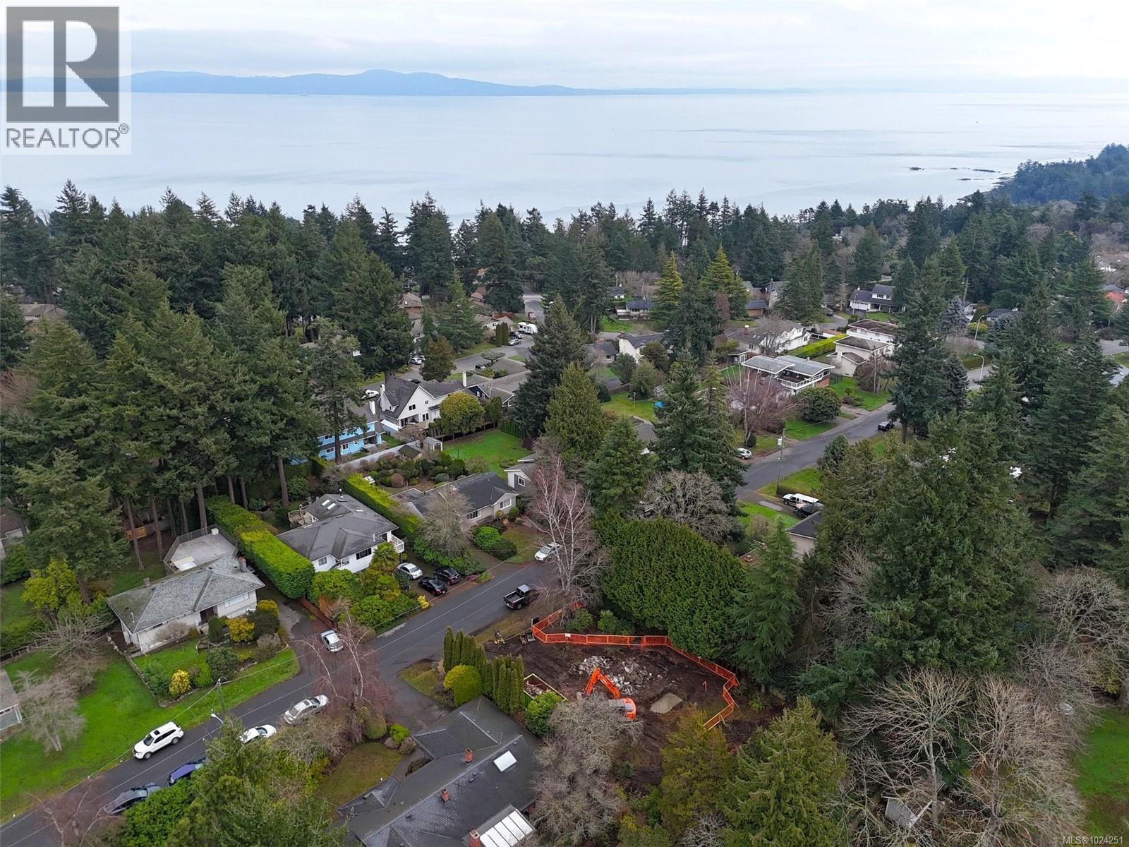 4 2215 Greenlands Rd, Saanich, British Columbia  V8N 1T6 - Photo 11 - 1024251