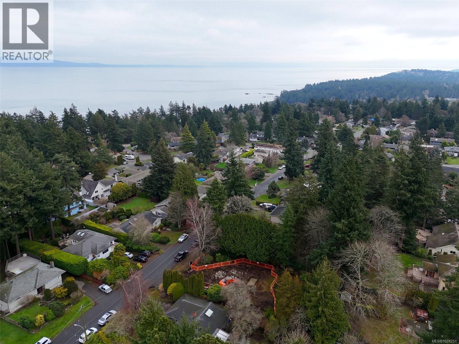 4 2215 Greenlands Rd, Saanich, British Columbia  V8N 1T6 - Photo 13 - 1024251