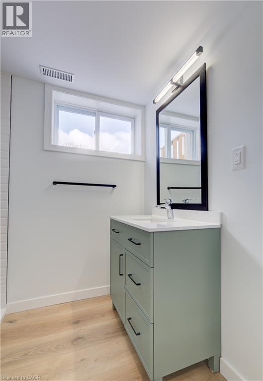 24 Alderney Avenue, Hamilton, Ontario  L9A 2A5 - Photo 23 - 40801425