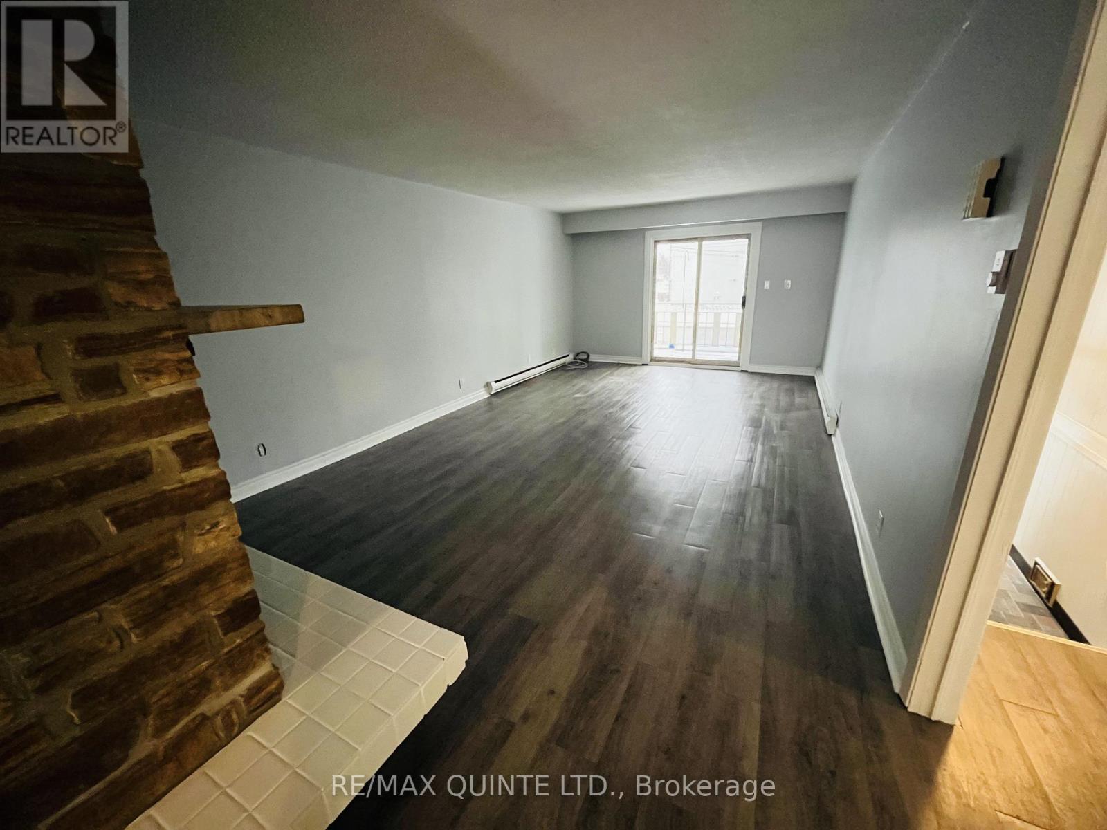 122 Sidney Street, Belleville, Ontario  K8P 3Y9 - Photo 4 - X12736344