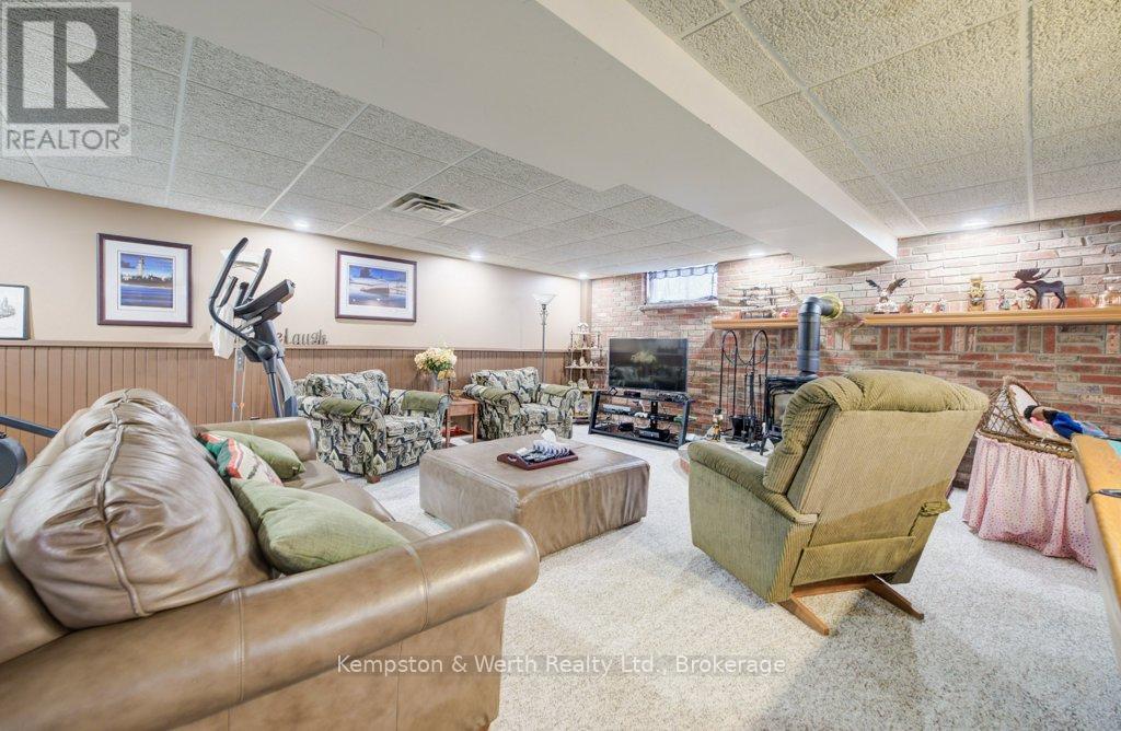 1a Crawford Street, North Huron, Ontario  N0G 2W0 - Photo 35 - X12736422