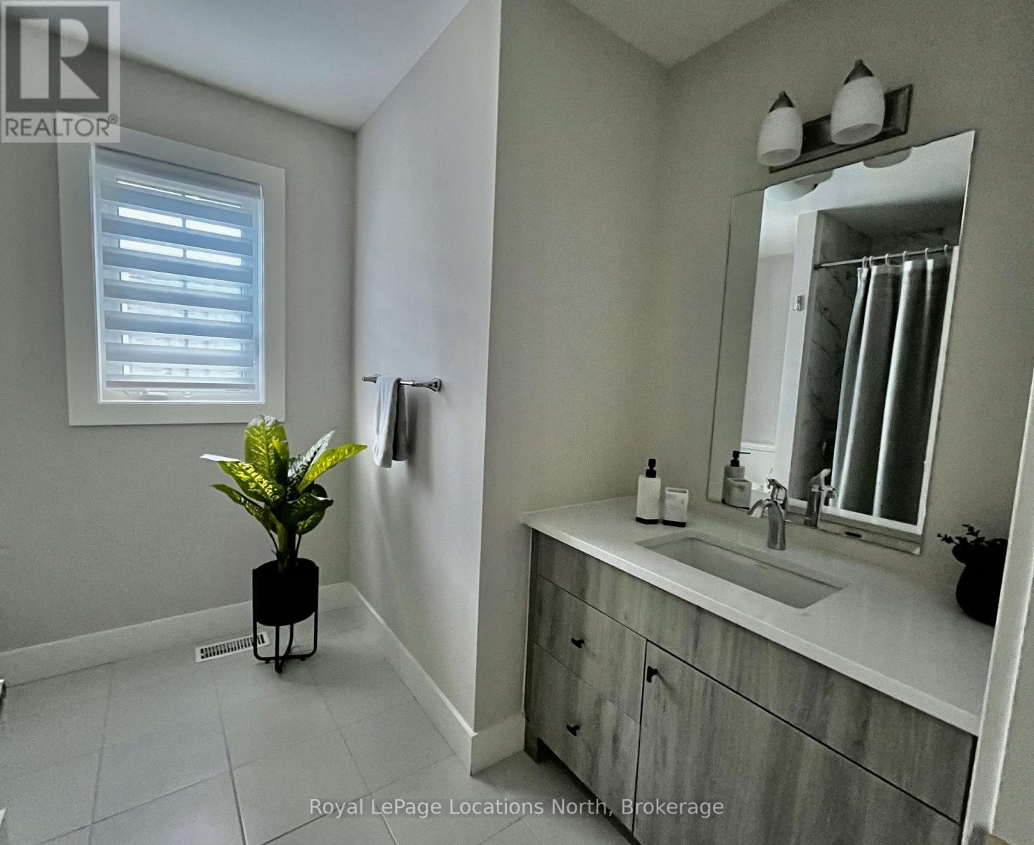 120 Black Willow Crescent, Blue Mountains, Ontario L9Y 5L8 - Photo 14 - X12736434