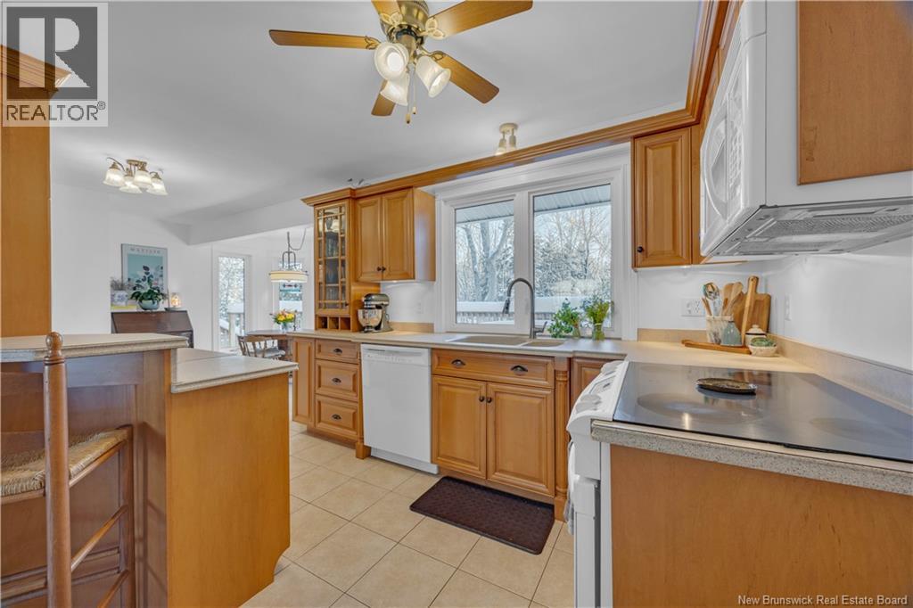 18 Holiday Drive, Rothesay, New Brunswick  E2H 1E2 - Photo 10 - NB132726