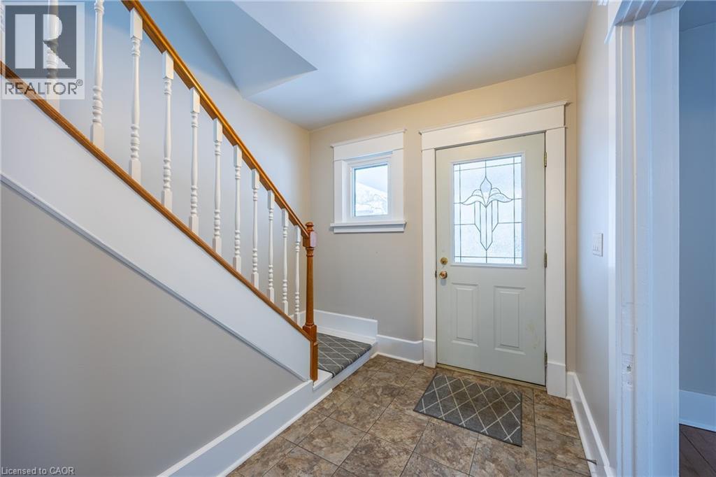 388 College Avenue, Simcoe, Ontario  N3Y 4G9 - Photo 2 - 40799363