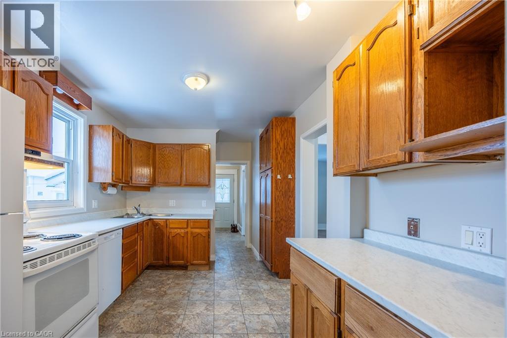 388 College Avenue, Simcoe, Ontario  N3Y 4G9 - Photo 11 - 40799363