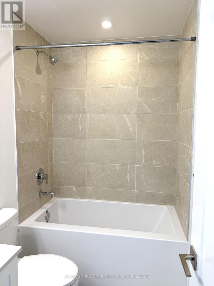 B1405 - 715 Davis Drive, Newmarket, Ontario  L3Y 0J2 - Photo 10 - N12735384