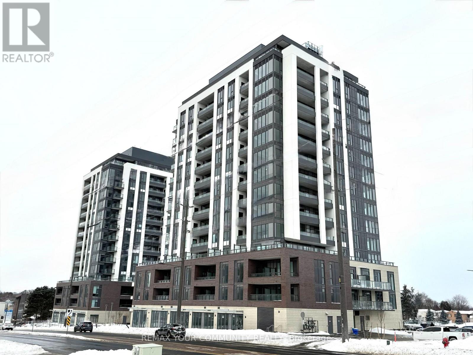 B1405 - 715 Davis Drive, Newmarket, Ontario  L3Y 0J2 - Photo 2 - N12735384