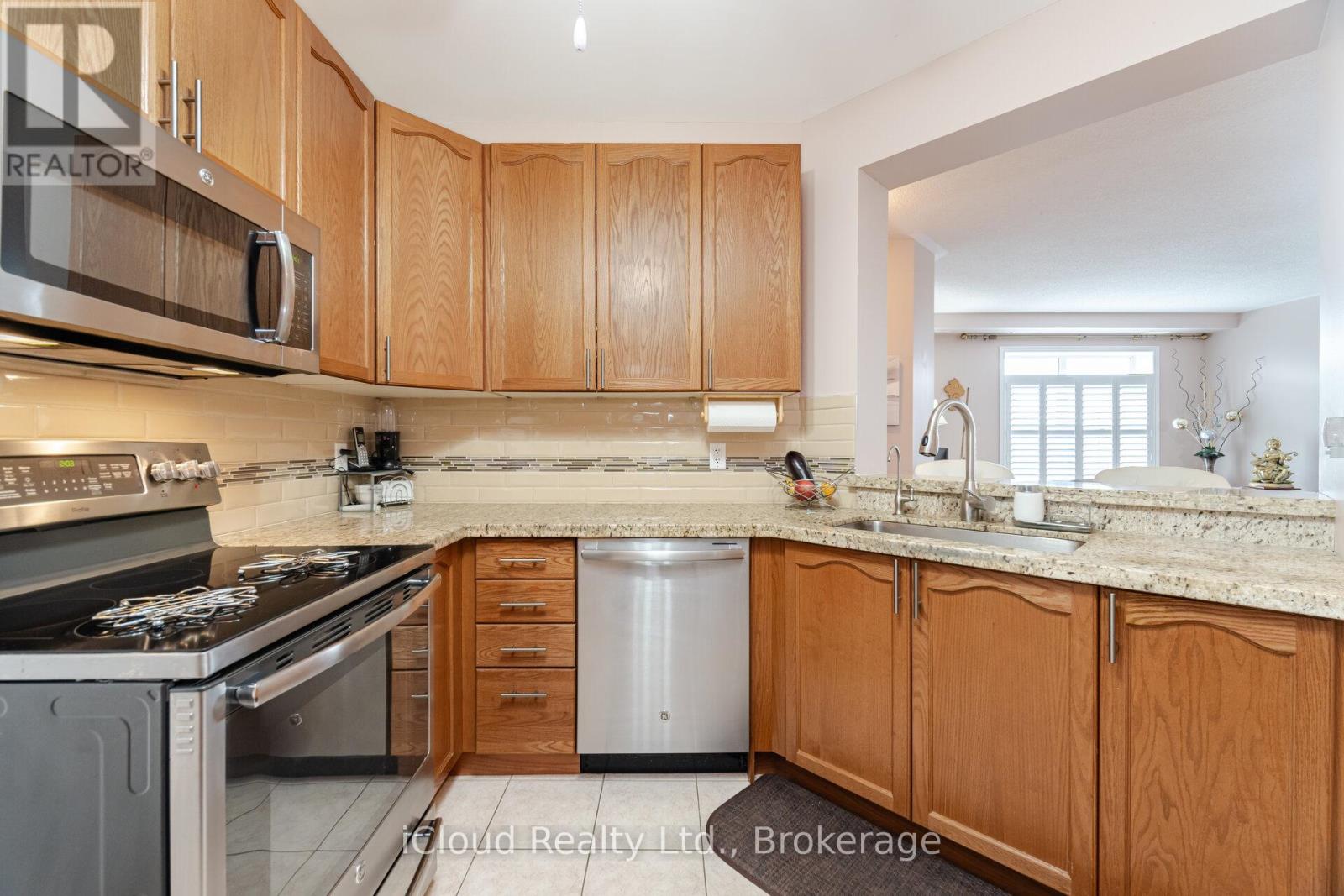 408 - 443 Centennial Forest Drive, Milton, Ontario  L9T 6A1 - Photo 13 - W12733488