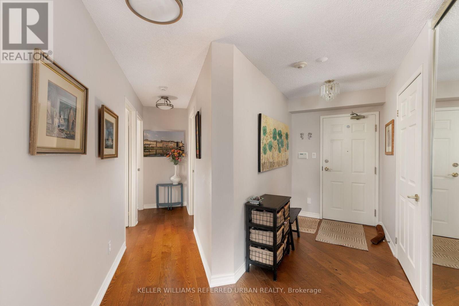 101 - 18 Concorde Place, Toronto, Ontario  M3C 3T9 - Photo 5 - C12736292