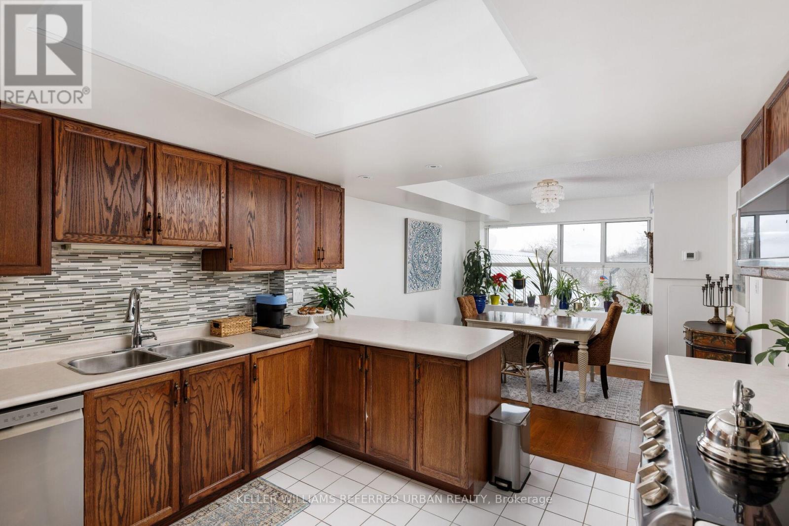 101 - 18 Concorde Place, Toronto, Ontario  M3C 3T9 - Photo 9 - C12736292