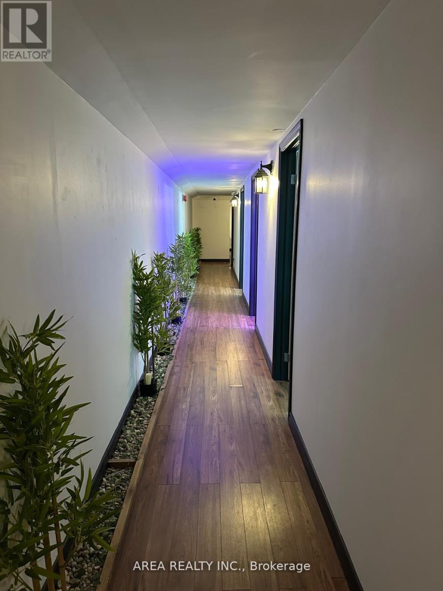 538 College Street, Toronto, Ontario  M6G 1A6 - Photo 4 - C12736294