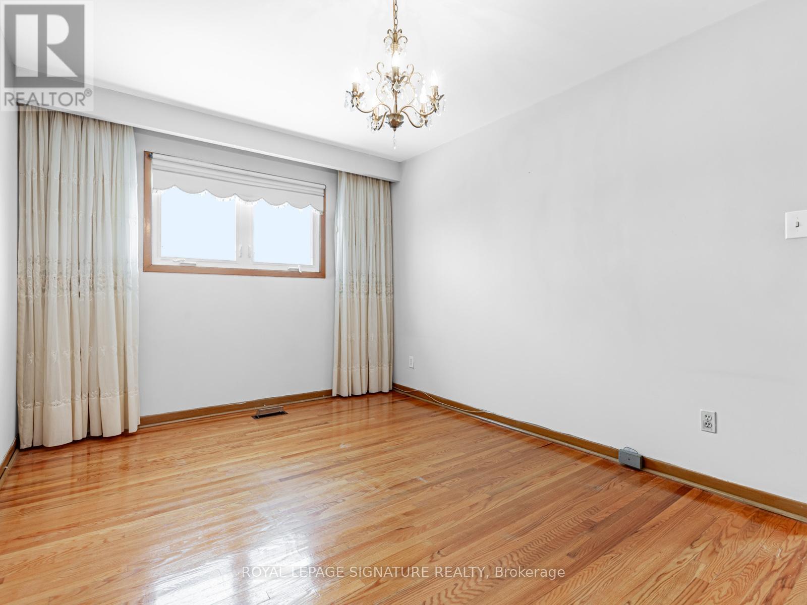 33 Ladner Drive, Toronto, Ontario  M2J 3Z8 - Photo 23 - C12736360