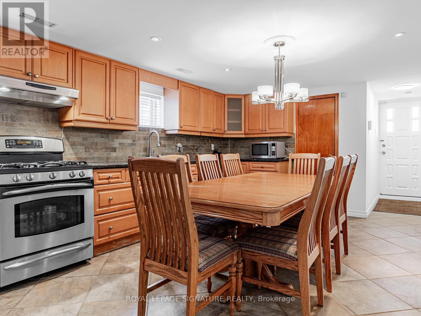 33 Ladner Drive, Toronto, Ontario  M2J 3Z8 - Photo 35 - C12736360