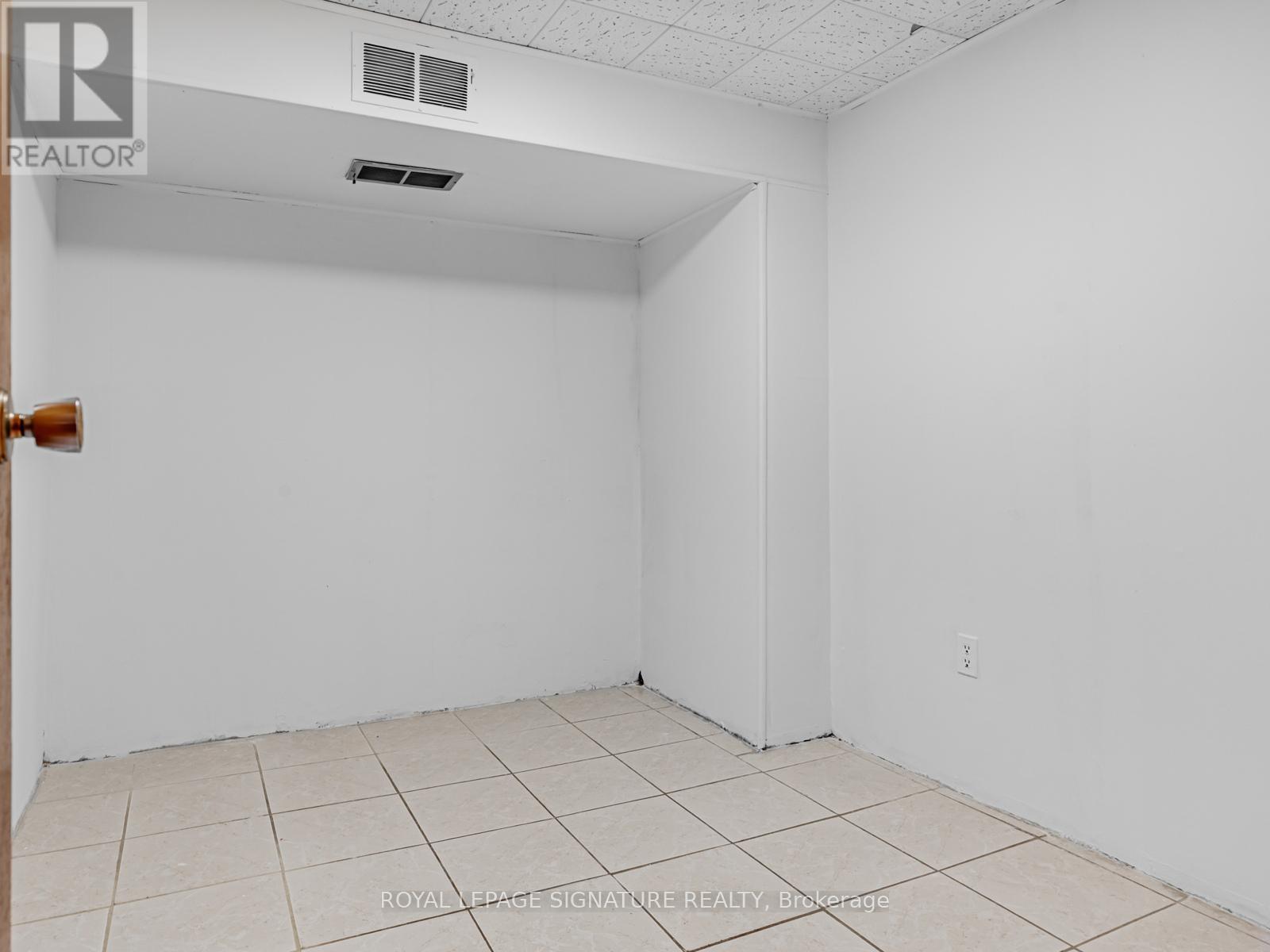 33 Ladner Drive, Toronto, Ontario  M2J 3Z8 - Photo 42 - C12736360