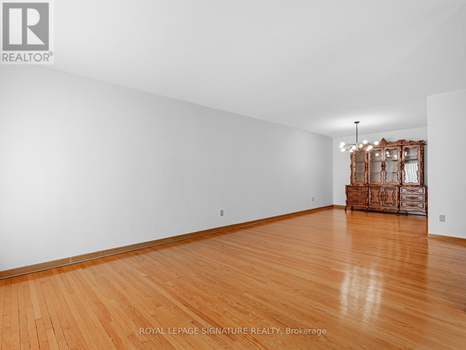 33 Ladner Drive, Toronto, Ontario  M2J 3Z8 - Photo 7 - C12736360