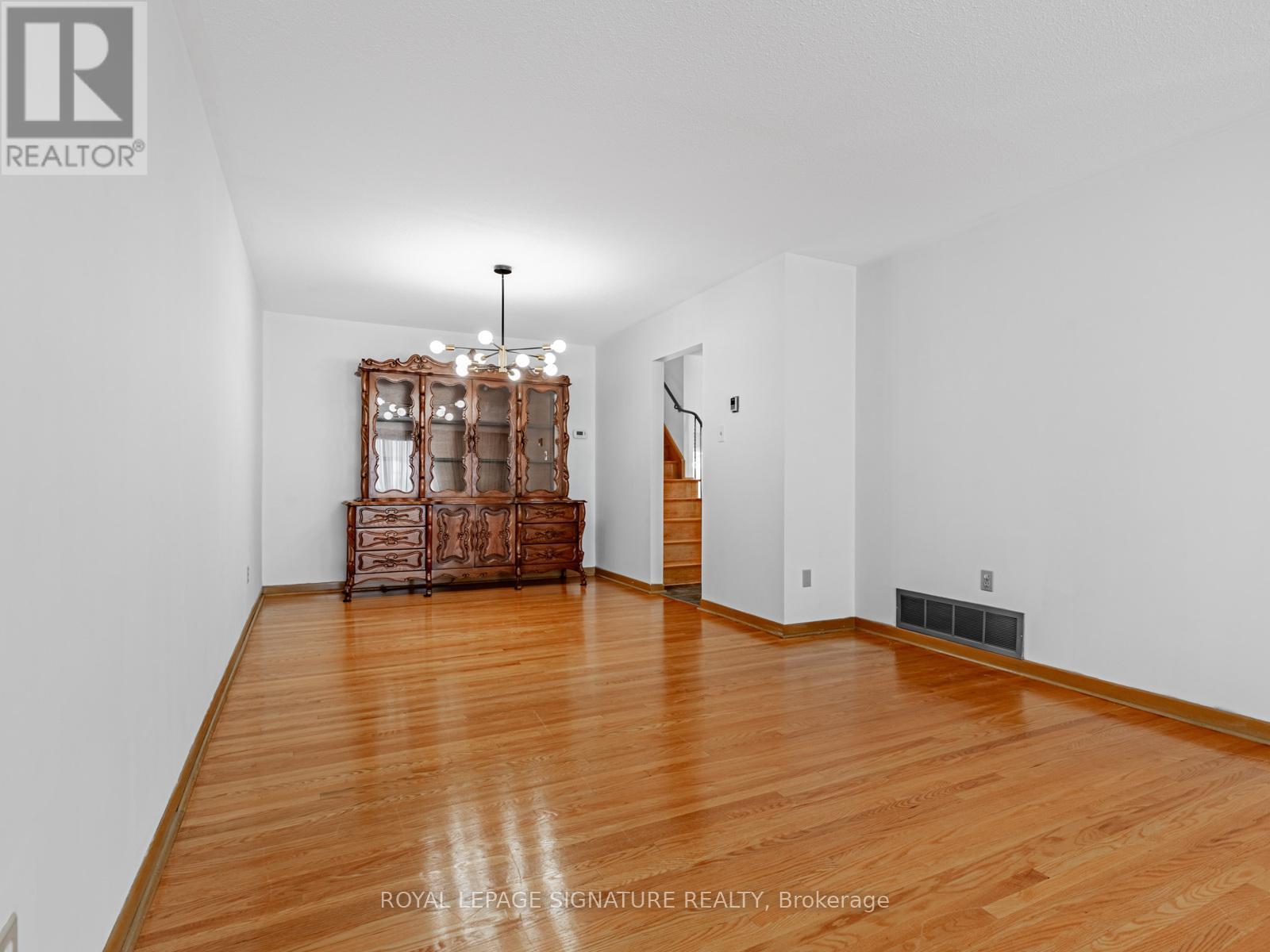 33 Ladner Drive, Toronto, Ontario  M2J 3Z8 - Photo 8 - C12736360