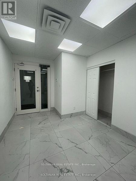 202 - 175 Willowdale Avenue, Toronto, Ontario  M2N 4Y9 - Photo 4 - C12736386