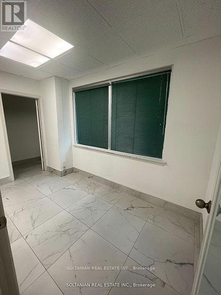 202 - 175 Willowdale Avenue, Toronto, Ontario  M2N 4Y9 - Photo 5 - C12736386