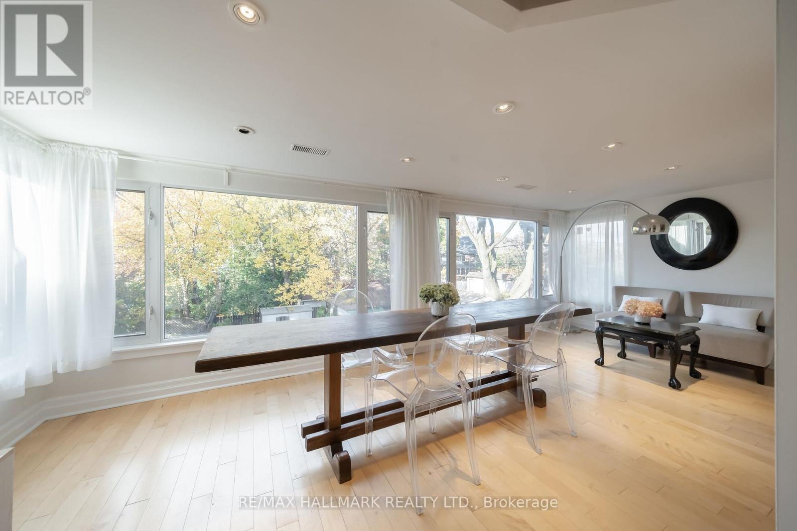 2/f - 524 Markham Street, Toronto, Ontario  M6G 2L5 - Photo 3 - C12736388