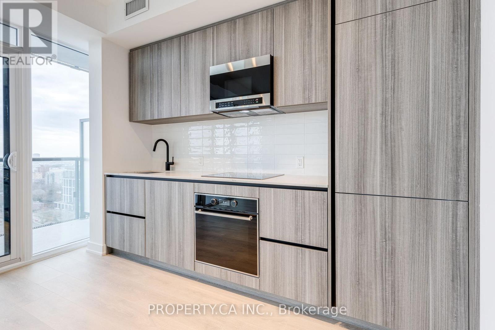 2011 - 127 Broadway Avenue, Toronto, Ontario  M4P 1V3 - Photo 5 - C12736400