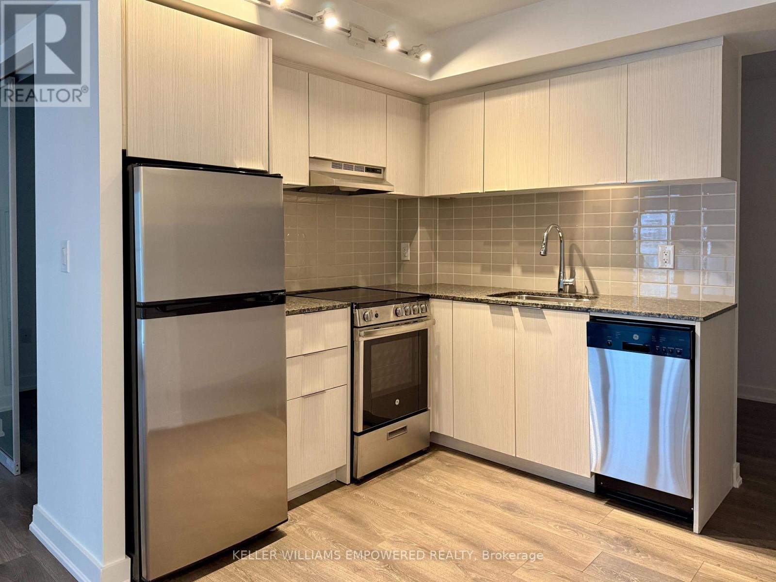 R603 - 31 Phipps Street, Toronto, Ontario  M4Y 0E5 - Photo 6 - C12736418