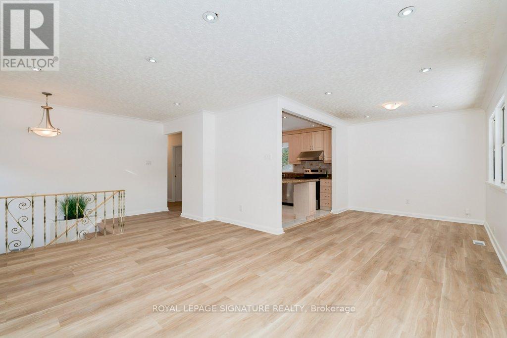 21 Prestbury Street, Toronto, Ontario  M4A 2H9 - Photo 2 - C12736468