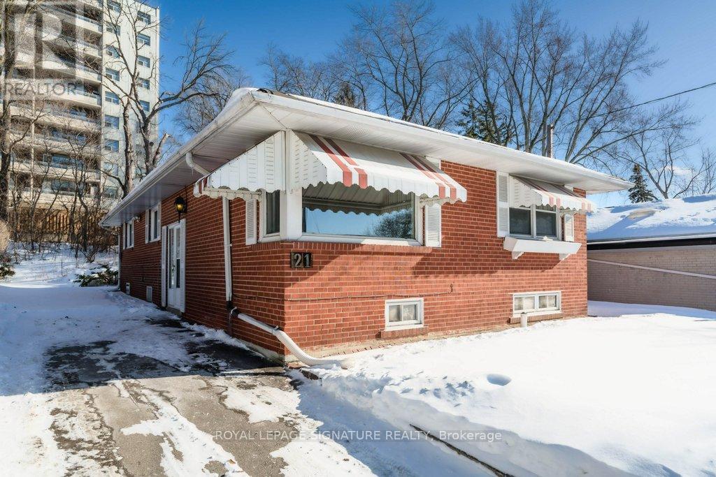 21 Prestbury Street, Toronto, Ontario  M4A 2H9 - Photo 26 - C12736468