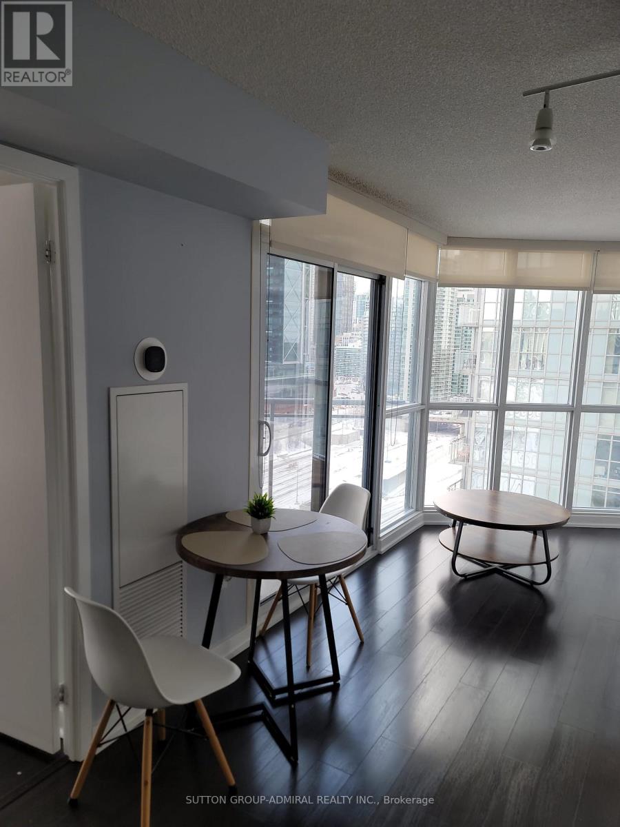 1902 - 21 Iceboat Terrace, Toronto, Ontario  M5V 4A9 - Photo 3 - C12736474