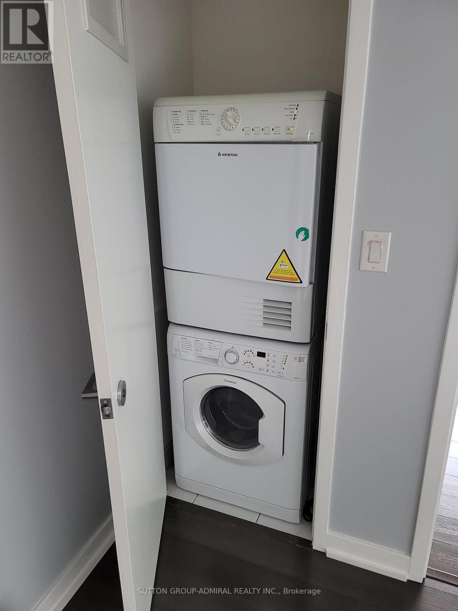 1902 - 21 Iceboat Terrace, Toronto, Ontario  M5V 4A9 - Photo 4 - C12736474