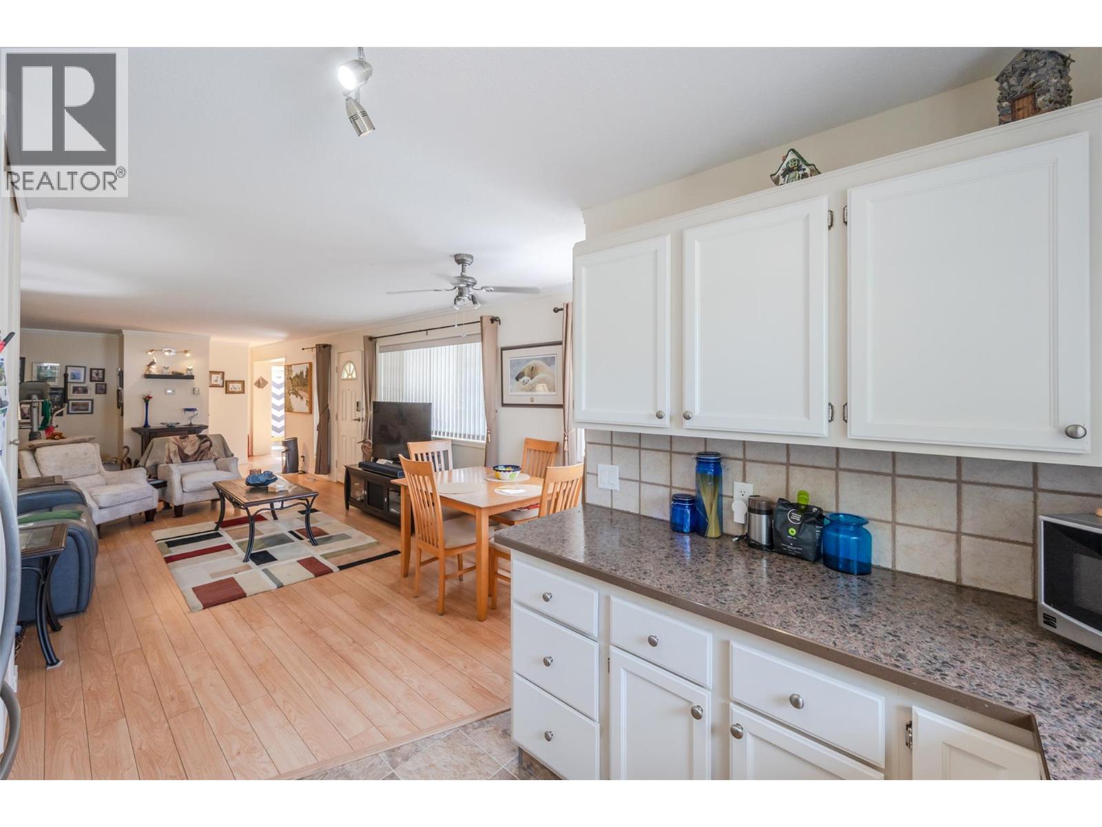 999 Burnaby Avenue Unit# 54, Penticton, British Columbia  V2A 1G7 - Photo 10 - 10368784