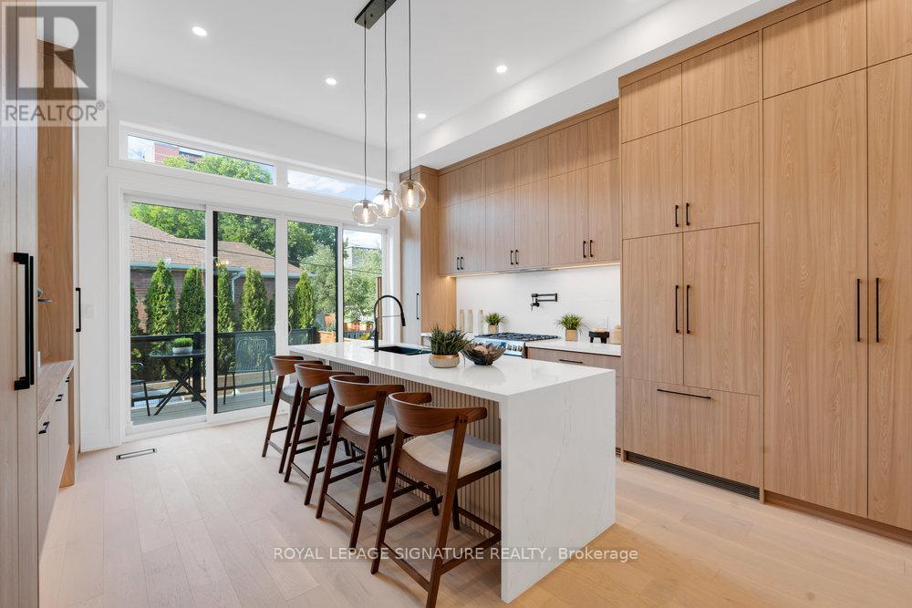 74b Floyd Avenue, Toronto, Ontario  M4K 2B5 - Photo 12 - E12736308