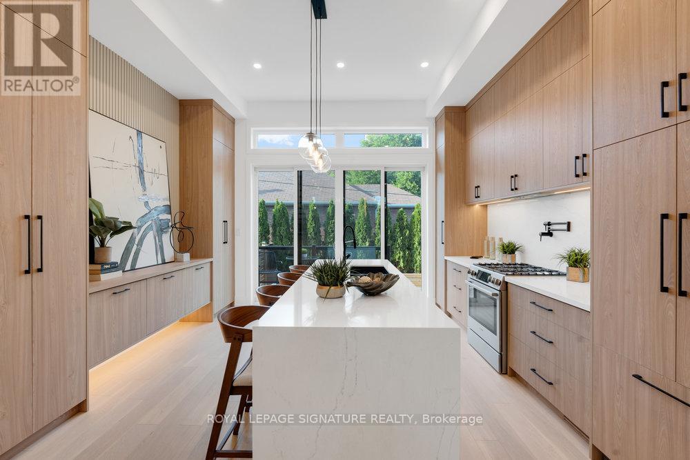 74b Floyd Avenue, Toronto, Ontario  M4K 2B5 - Photo 13 - E12736308