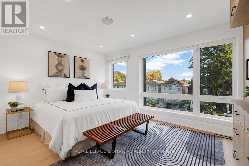 74b Floyd Avenue, Toronto, Ontario  M4K 2B5 - Photo 19 - E12736308