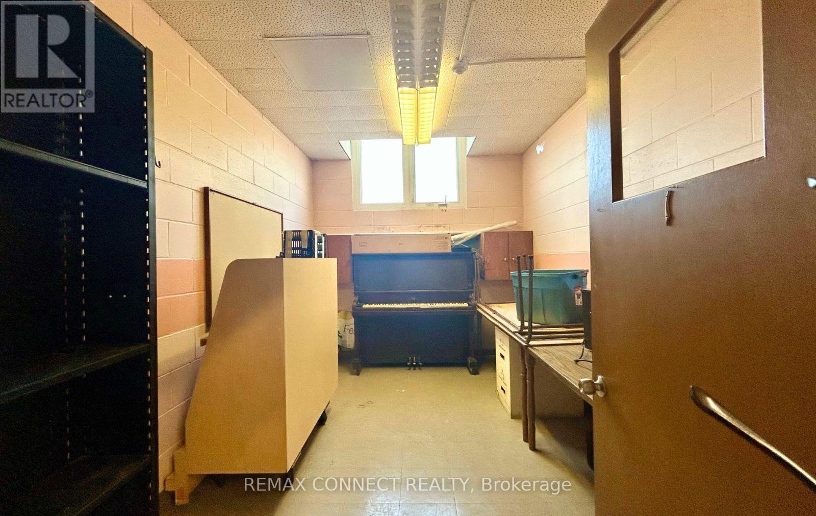 Lower&office - 676 Simcoe Street N, Oshawa, Ontario  L1G 4V7 - Photo 16 - E12736326