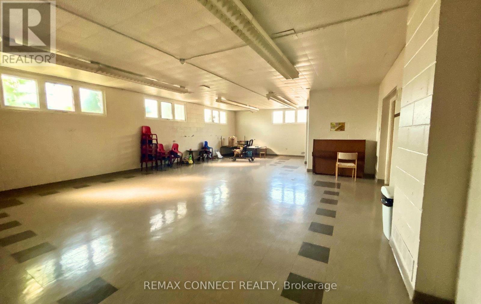 Lower&office - 676 Simcoe Street N, Oshawa, Ontario  L1G 4V7 - Photo 2 - E12736326