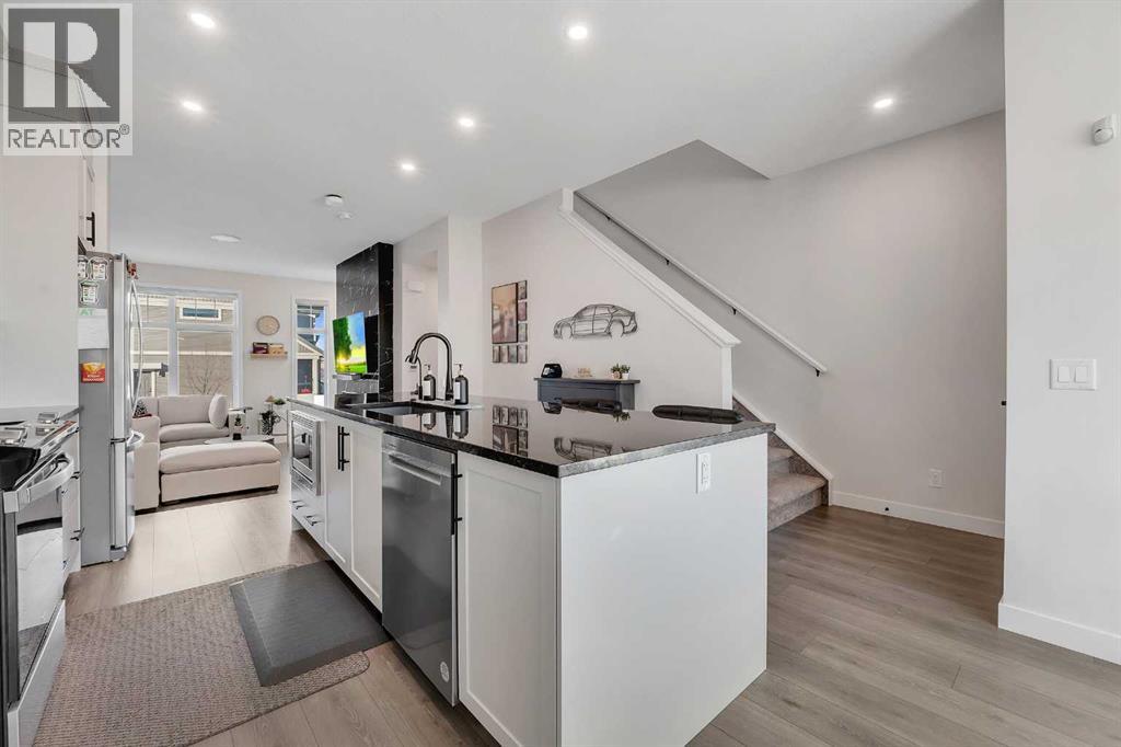 11 Marmot Way Nw, Calgary, Alberta  T3R 2C1 - Photo 15 - A2281241