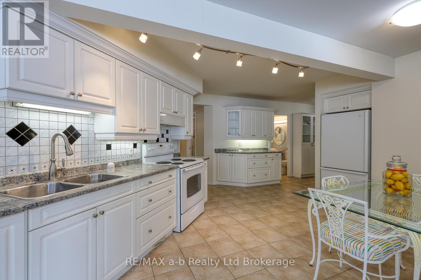 11 Norsworthy Lane, Ingersoll, Ontario  N5C 4G5 - Photo 45 - X12734612