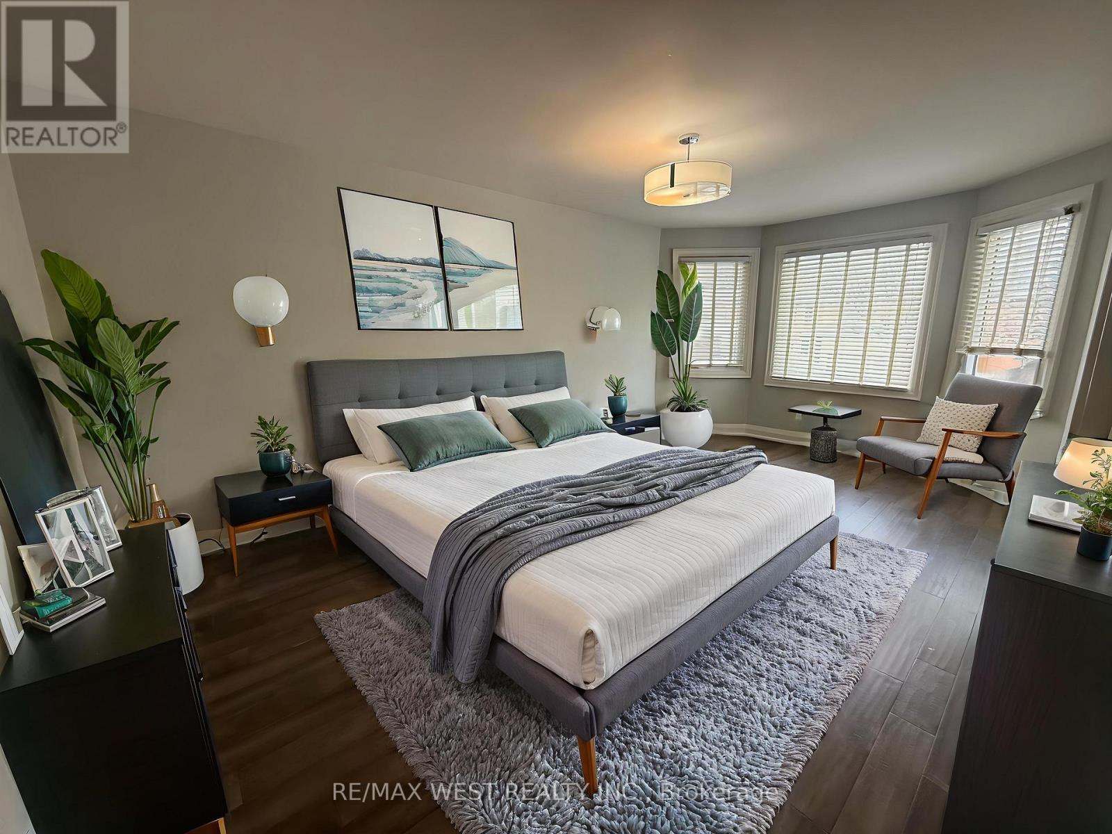 15 Dundurn Crescent, Vaughan, Ontario  L4J 6Z1 - Photo 11 - N12736396